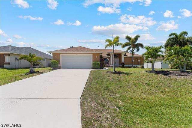 2228 SW 26th TER, Cape Coral, FL 33914