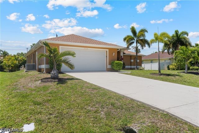 2228 SW 26th TER, Cape Coral, FL 33914