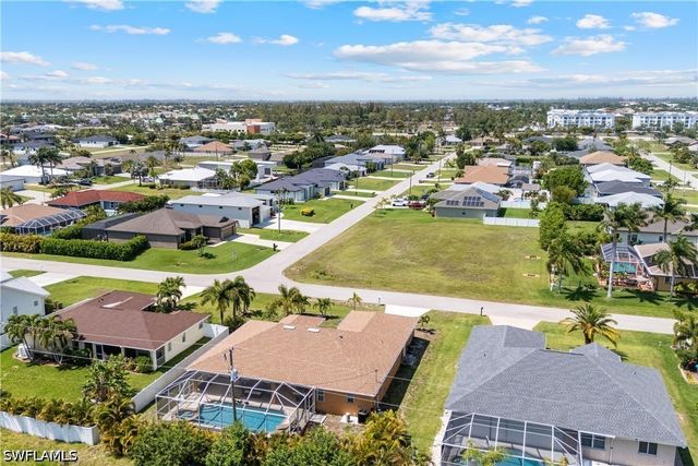 2228 SW 26th TER, Cape Coral, FL 33914