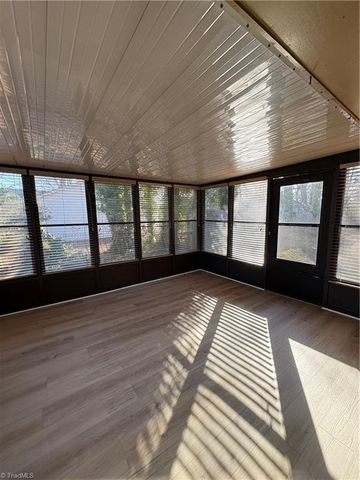 1406 Ohenry Boulevard, Greensboro, NC 27405