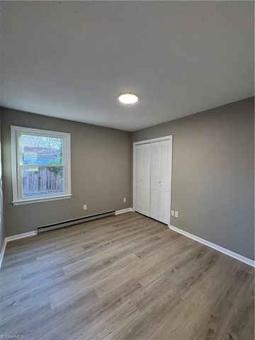 1406 Ohenry Boulevard, Greensboro, NC 27405