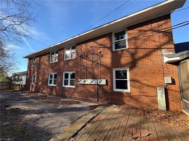 1406 Ohenry Boulevard, Greensboro, NC 27405