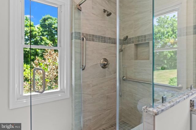 13805 W END FARM RD, Upper Marlboro, MD 20772