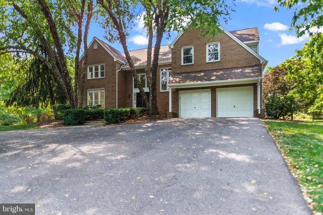 13805 W END FARM RD, Upper Marlboro, MD 20772