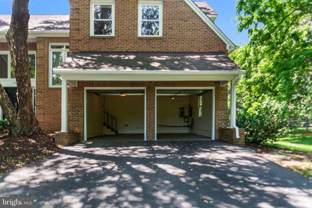 13805 W END FARM RD, Upper Marlboro, MD 20772