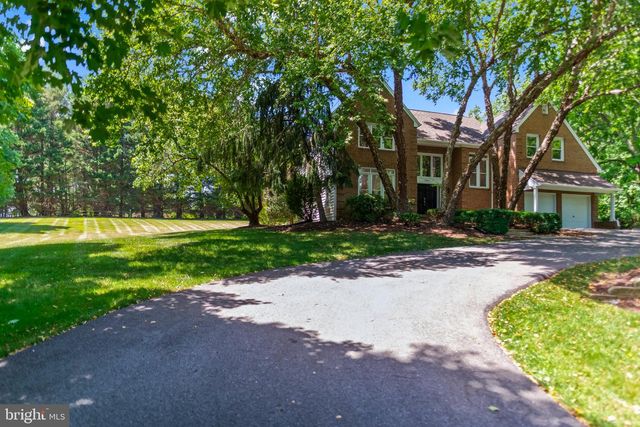 13805 W END FARM RD, Upper Marlboro, MD 20772
