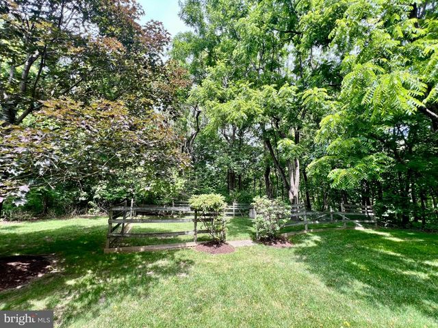 13805 W END FARM RD, Upper Marlboro, MD 20772