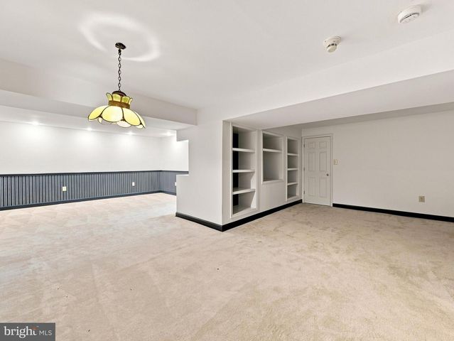 13805 W END FARM RD, Upper Marlboro, MD 20772