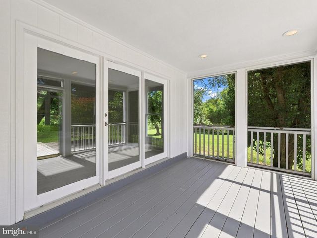 13805 W END FARM RD, Upper Marlboro, MD 20772