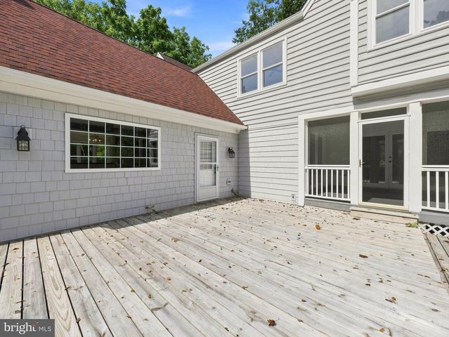 13805 W END FARM RD, Upper Marlboro, MD 20772