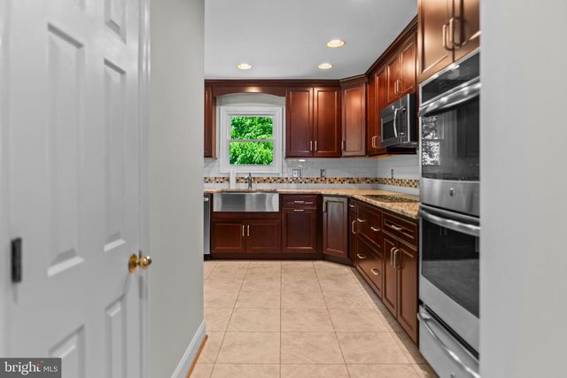 13805 W END FARM RD, Upper Marlboro, MD 20772