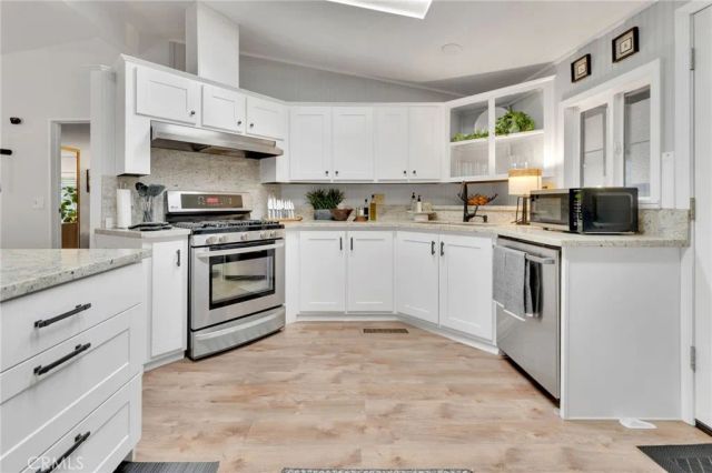 10961 Desert Lawn 166, Calimesa, CA 92320