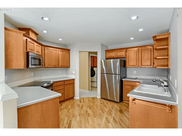16696 Sw JORDAN Way, King City, OR 97224