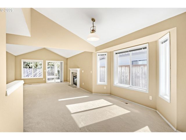 16696 Sw JORDAN Way, King City, OR 97224