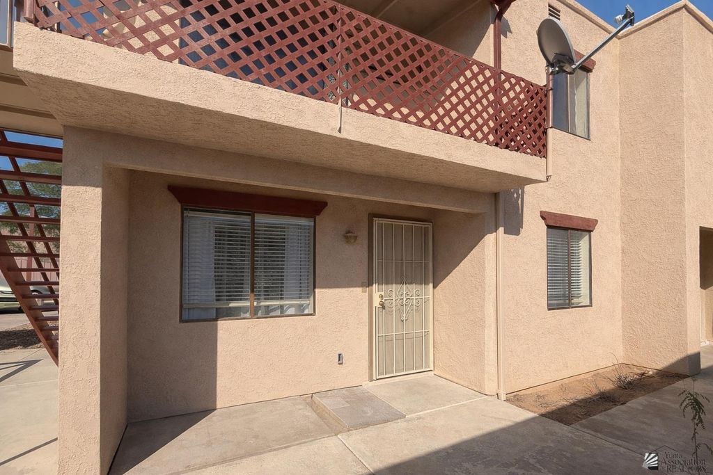 2007 S Maple Ave, Yuma, AZ 85364