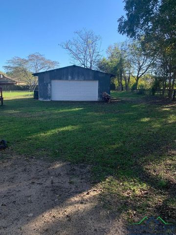 110 E Cedar, Hallsville, TX 75650