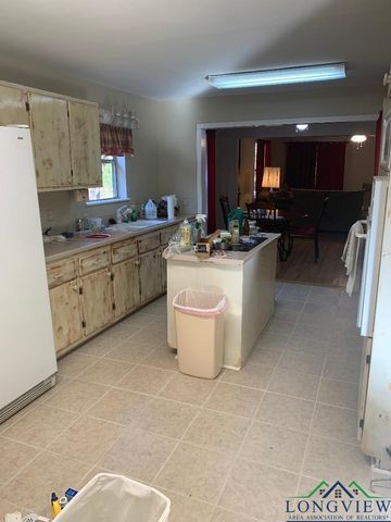 110 E Cedar, Hallsville, TX 75650