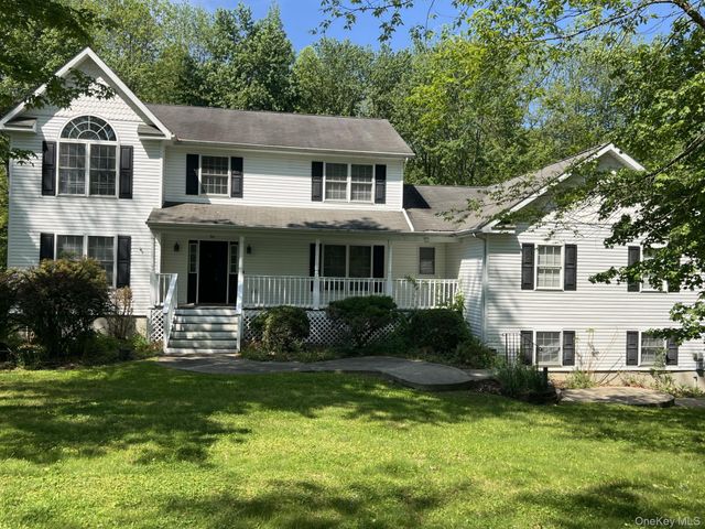 63 Station Road, Salisbury Mills, NY 12577