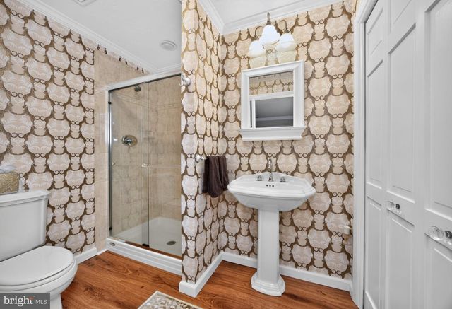 2439 HORSESHOE TRL, Chester Springs, PA 19425