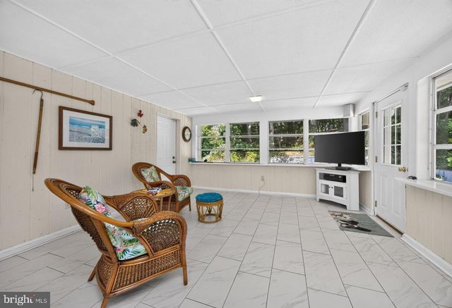 2439 HORSESHOE TRL, Chester Springs, PA 19425