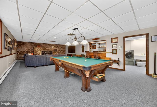 2439 HORSESHOE TRL, Chester Springs, PA 19425