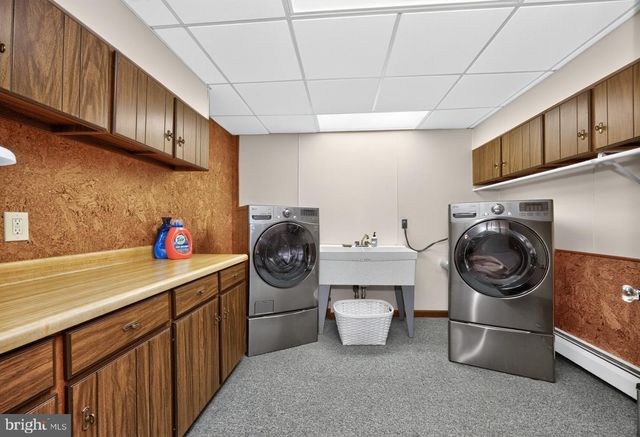 2439 HORSESHOE TRL, Chester Springs, PA 19425