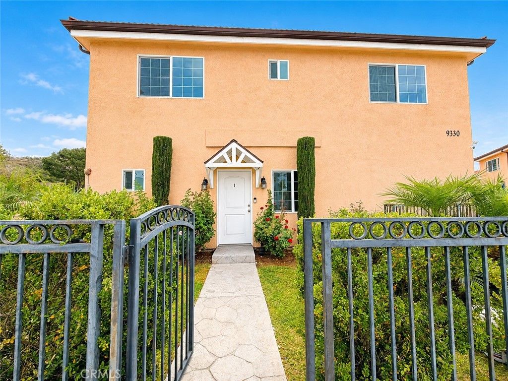 9330 Sunland 1, Sun Valley, CA 91352
