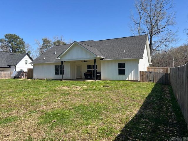 114 HAYES Street, Harmony Grove, AR 72015