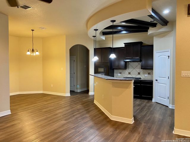 8634 Shady Mtn, San Antonio, TX 78254