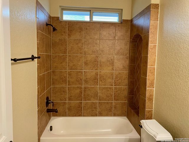 8634 Shady Mtn, San Antonio, TX 78254