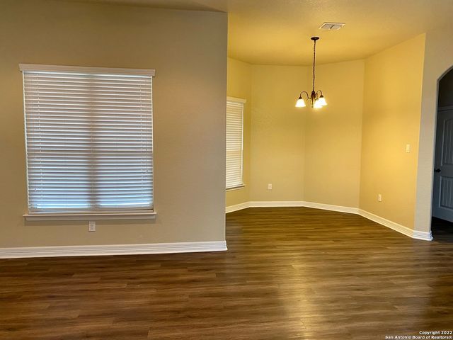 8634 Shady Mtn, San Antonio, TX 78254