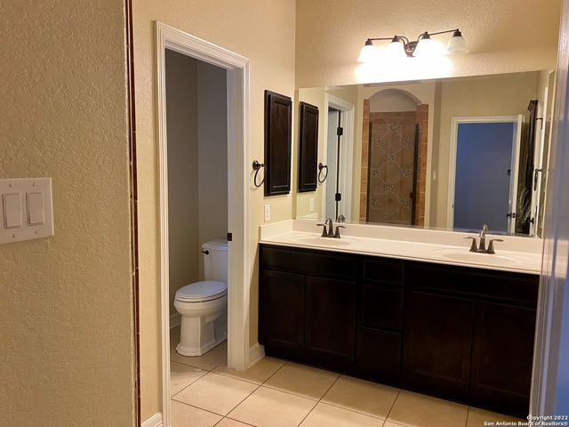 8634 Shady Mtn, San Antonio, TX 78254