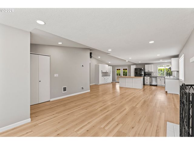 10220 Nw 24TH Ave, Vancouver, WA 98685