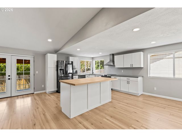 10220 Nw 24TH Ave, Vancouver, WA 98685