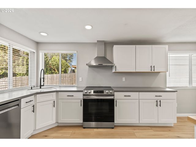 10220 Nw 24TH Ave, Vancouver, WA 98685