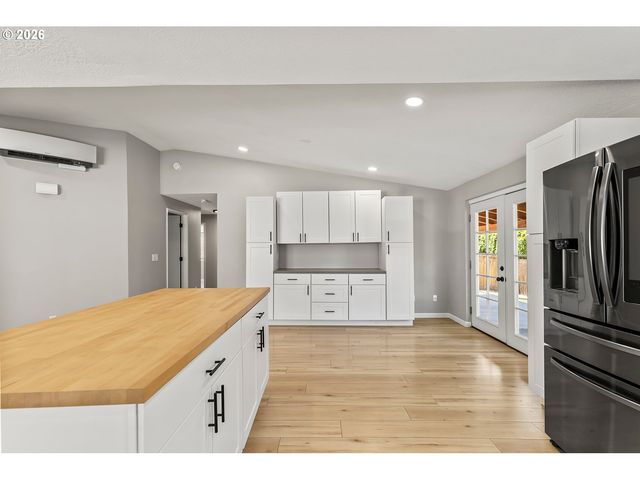 10220 Nw 24TH Ave, Vancouver, WA 98685
