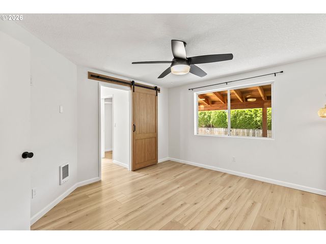 10220 Nw 24TH Ave, Vancouver, WA 98685
