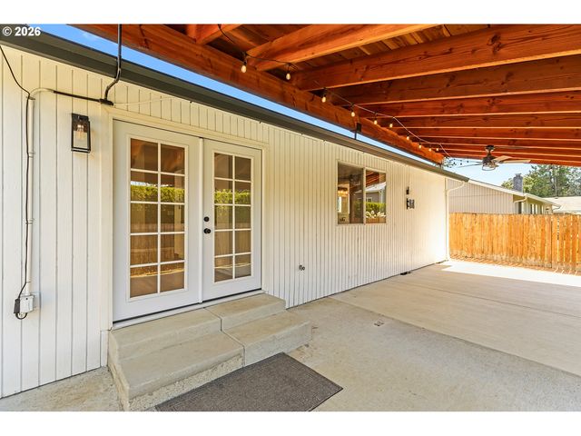 10220 Nw 24TH Ave, Vancouver, WA 98685