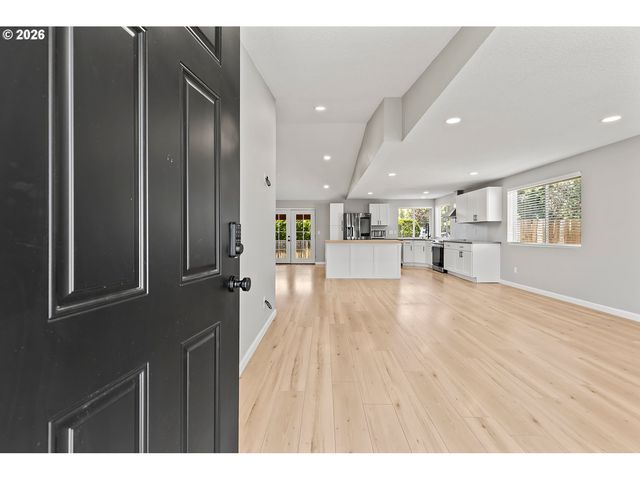 10220 Nw 24TH Ave, Vancouver, WA 98685