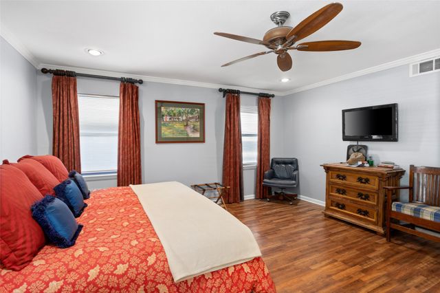 4224 Westmont Court, Fort Worth, TX 76109