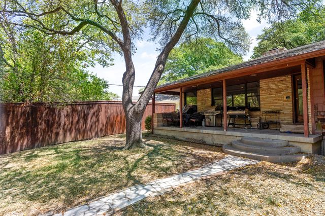 4224 Westmont Court, Fort Worth, TX 76109