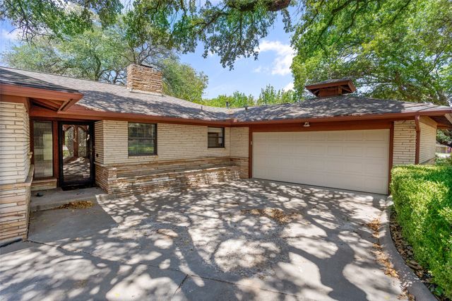 4224 Westmont Court, Fort Worth, TX 76109