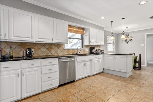 4224 Westmont Court, Fort Worth, TX 76109