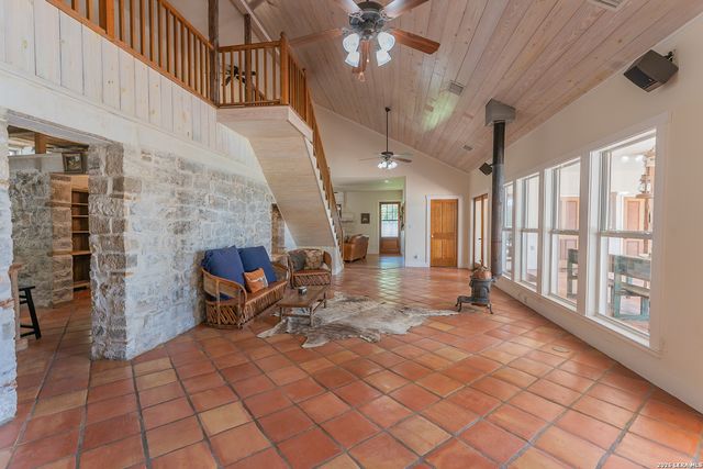 1690 WATERWAY LN, New Braunfels, TX 78130