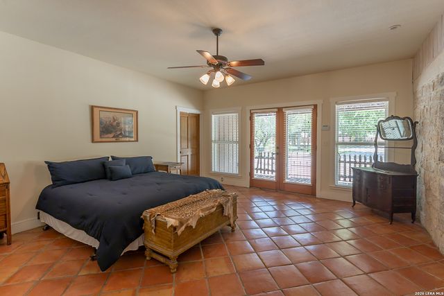 1690 WATERWAY LN, New Braunfels, TX 78130