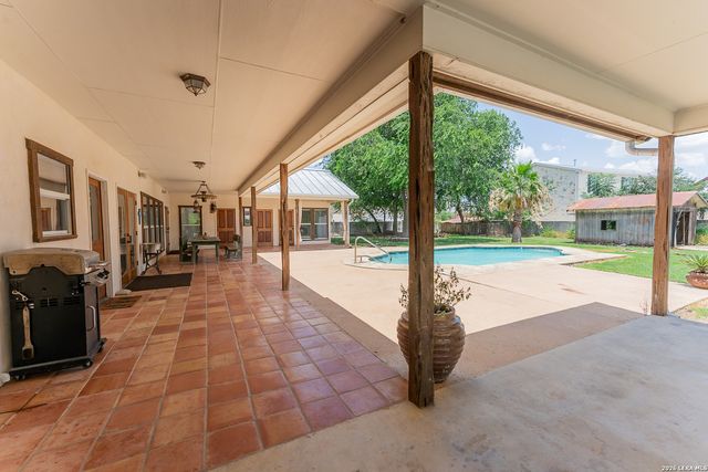 1690 WATERWAY LN, New Braunfels, TX 78130
