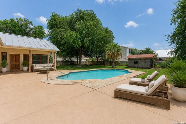 1690 WATERWAY LN, New Braunfels, TX 78130