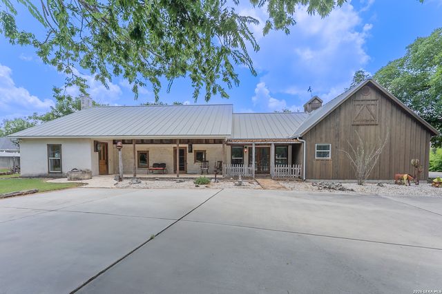 1690 WATERWAY LN, New Braunfels, TX 78130