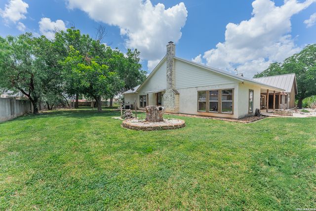1690 WATERWAY LN, New Braunfels, TX 78130