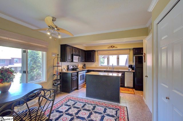 32 Creekside Way, Greenville, SC 29609